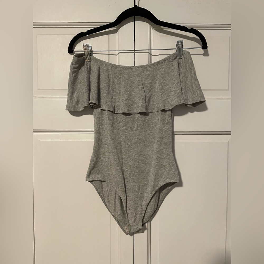Gray ruffle off the shoulder bodysuit